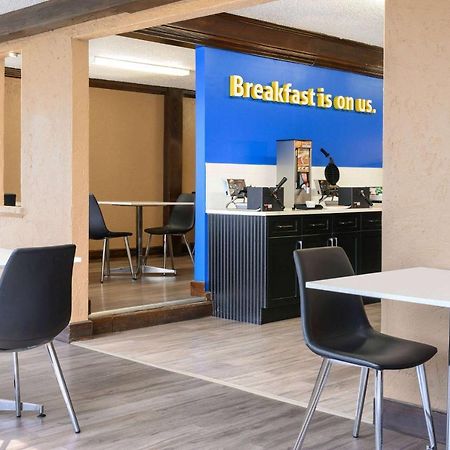 Days Inn By Wyndham Fredericton Ngoại thất bức ảnh