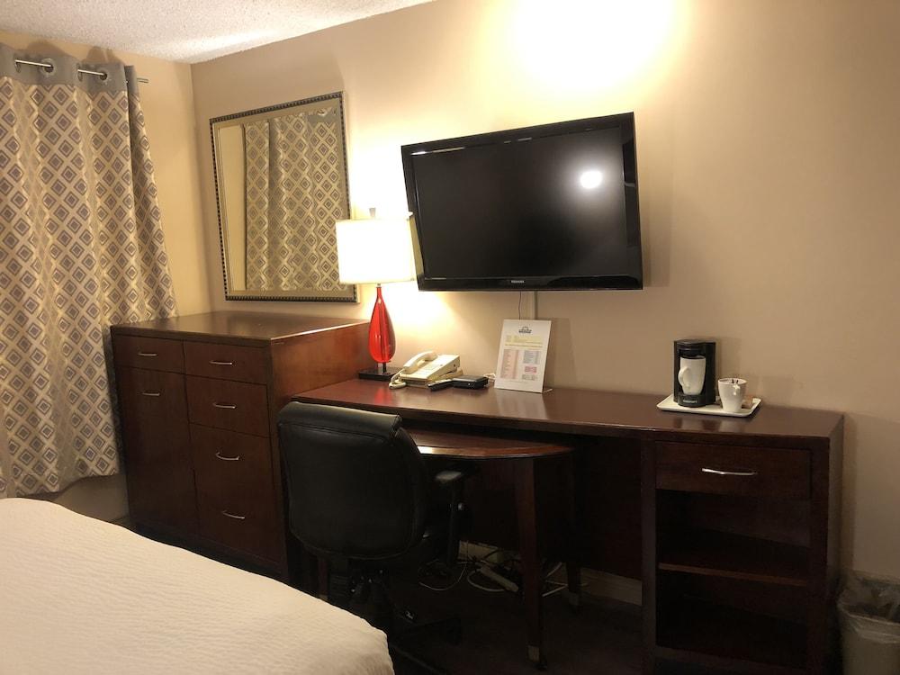 Days Inn By Wyndham Fredericton Ngoại thất bức ảnh